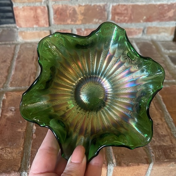 Vtg Green Carnival Glass Ruffled Edge Trinket Dish Bowl - Picture 3 of 7